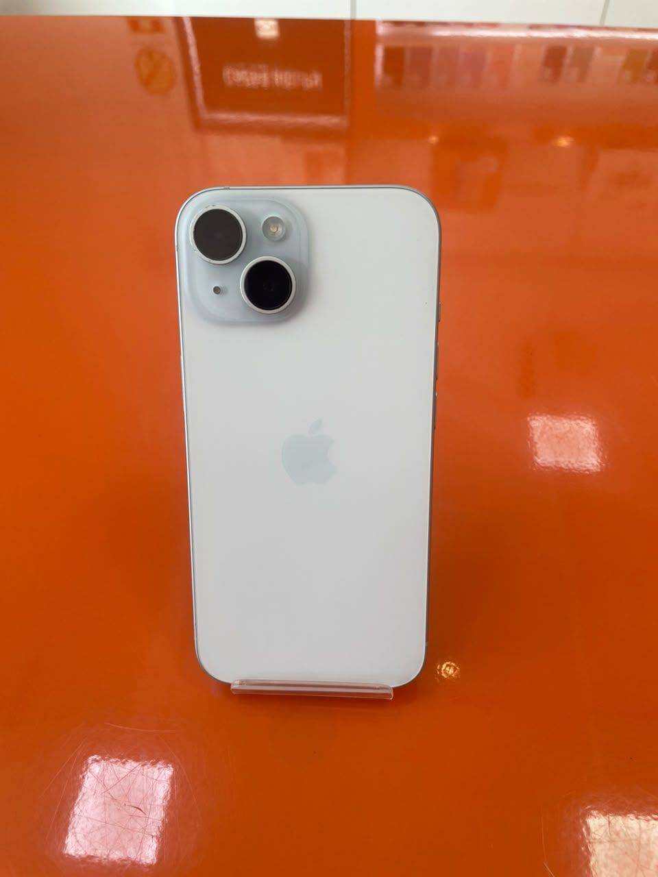 iPhone 15 128GB